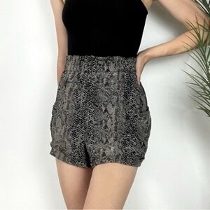 Wilfred High Waist Snake Print Shorts - Black and Gray - 100% Silk